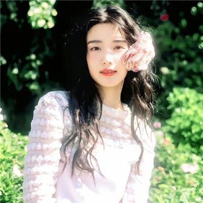 四岁小太后每天都想母慈子孝